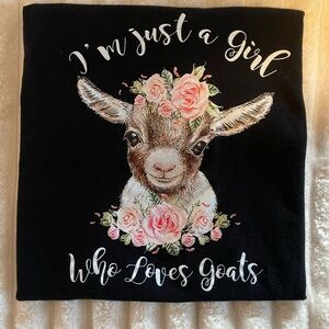 “I’m just a girl who loves goats” T-Shirt
